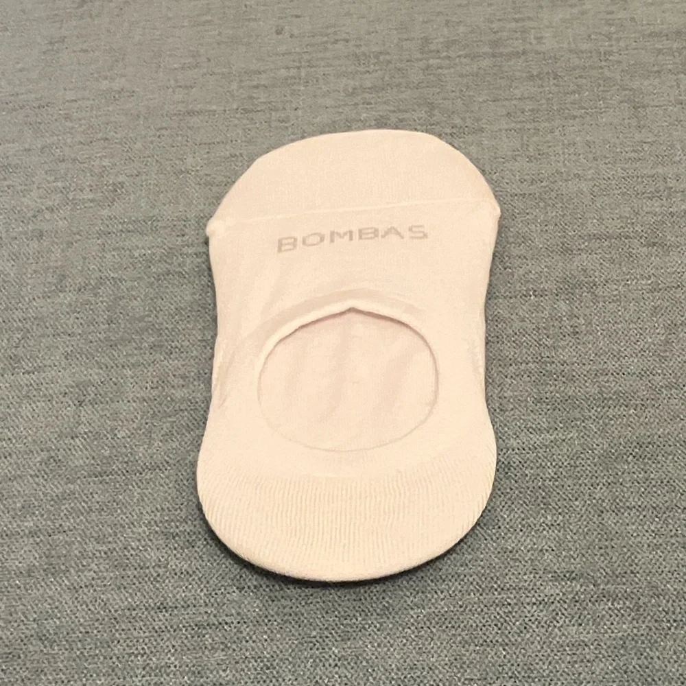 New White Bombas No-Show Socks